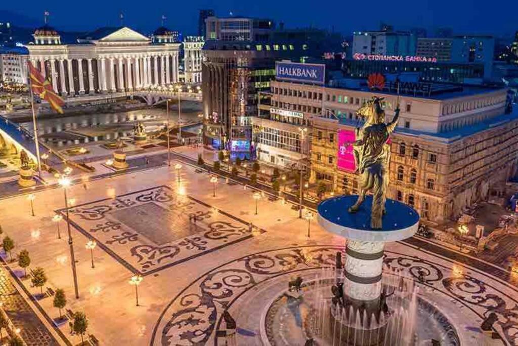 New Modern Rooftop Apartment-Free Private Parking سكوبجي المظهر الخارجي الصورة